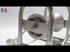 Roller de tracción de cable subterráneo resistente a los golpes con capa de aluminio de nylon