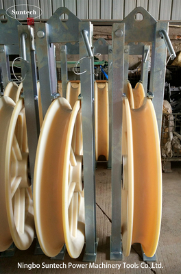 660X100mm Ruedas de nylon agrupadas en el conductor aéreo Bloque de cuerda para la línea de transmisión