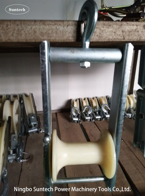 Cuadro galvanizado de 5 KN para el conductor del cable aéreo de rodillos de nylon