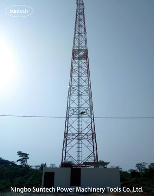 La torre de la telecomunicación de la antena 110KV galvanizó la estructura de acero angular del radar