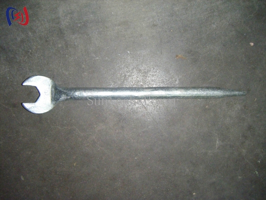 Llave inglesa de extremo abierto con cola afilada, herramienta profesional para espacios reducidos
