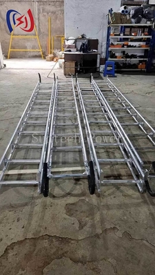Escalera de aleación de aluminio 2.5-7M 150KG Capacidad industrial