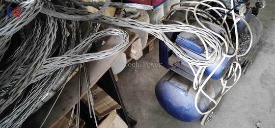 Cuerpo de acero trenzado de 12 hilos / 18 hilos antitorsión con un diámetro de 9-42 mm y una fuerza de ruptura de 54-817KN para grúa y aparejo