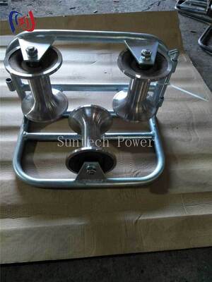 Tri-Sheave profesional de rodillos de tierra de esquina para protección contra curvas de 90 grados con carga nominal de 10KN y diseño resistente a la corrosión