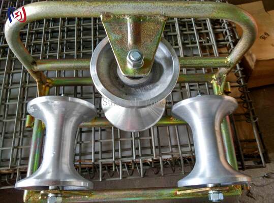 Tri-Sheave profesional de rodillos de tierra de esquina para protección contra curvas de 90 grados con carga nominal de 10KN y diseño resistente a la corrosión