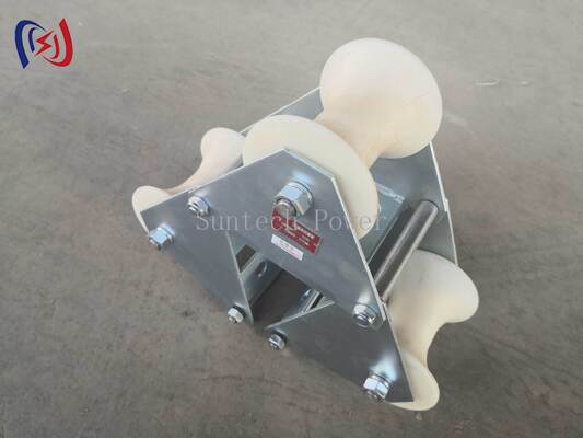 Rodillo de cabecera de cable de carga nominal profesional de 10-20KN con construcción de polietileno duradero resistente a la corrosión para la protección de la entrada de la alcantarilla