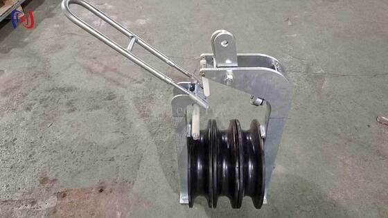 Bloque de cuerda de helicóptero para la instalación de la cuerda guía.