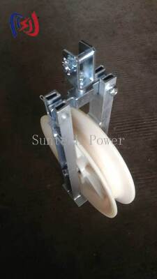Bloque de tendido OPGW 20-50KN con polea de nailon de 660x110 mm y diseño recto para instalación de cables de fibra óptica