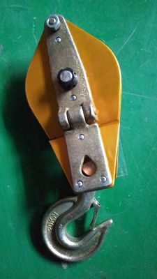 El material utilizado para la fabricación de las piezas de acero es el acero.