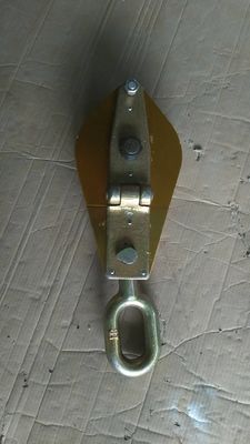El material utilizado para la fabricación de las piezas de acero es el acero.