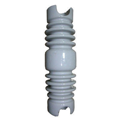 Línea de transmisión resistente de la porcelana de la descarga disruptiva 11KN 10KV aislador