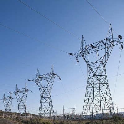 Torre galvanizada de la línea eléctrica del acero 330kV de Q255 Q355