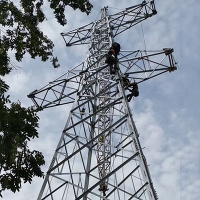 la línea de transmisión 110kV galvanizó el pilón de acero del enrejado del ángulo