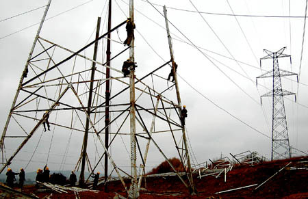 Torre de arriba de soldadura de la línea eléctrica de AWS D 1,1 HDG