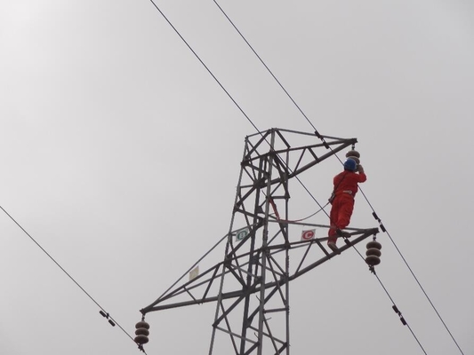 Línea de transmisión eléctrica de acero 132KV del ángulo del HDG torre