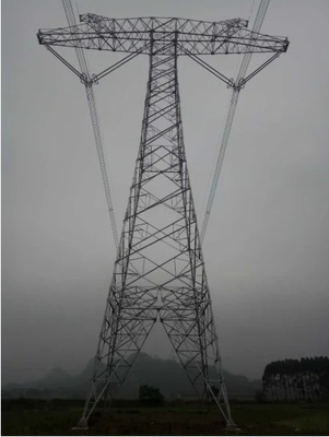 10 - Torre de la transmisión del enrejado del circuito del doble 500KV