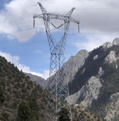 Torre de acero galvanizada de alto voltaje Legged de la transmisión del enrejado 4
