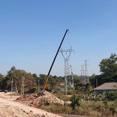 La línea de transmisión de poder 132KV HDG enreja la torre de acero