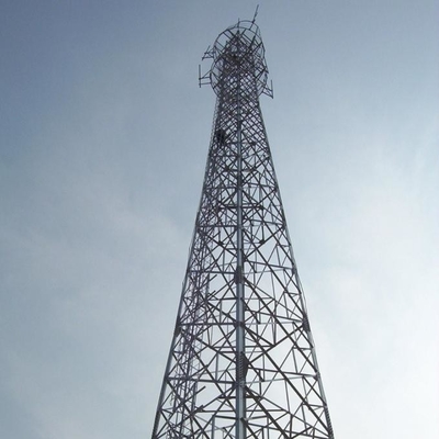 ASTM A123 galvanizados enrejan la torre de acero de las telecomunicaciones del ángulo tubular