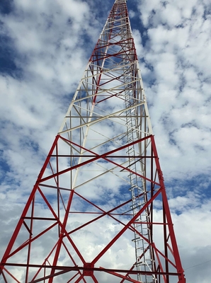 Torre de acero galvanizada caliente de la telecomunicación 10m del poste de muestra