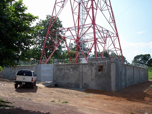 Torre de antena de acero del G/M Sst cuatro Q355B móviles angulares Legged