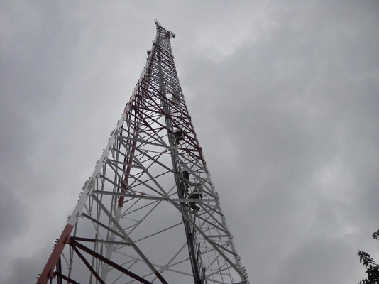 Torre 3 o de la telecomunicación de la galvanización de la inmersión caliente pierna 4