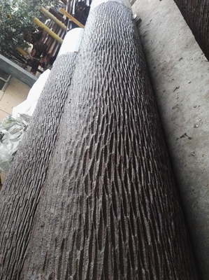 Torre galvanizada de poste del árbol de pino de la inmersión caliente con el soporte y los accesorios del etc