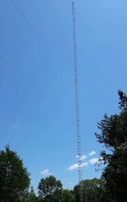 0 - torre galvanizada de acero del palo de los 200m Guyed con el pararrayos de los soportes