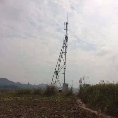 La inmersión caliente de acero Q355 galvanizó el palo de Guyed para la telecomunicación