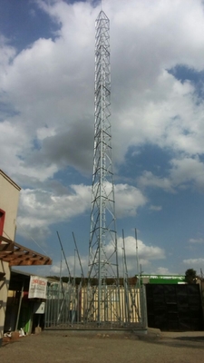 Tipo torre de acero del enrejado de los equipos de la pintura usada para la comunicación