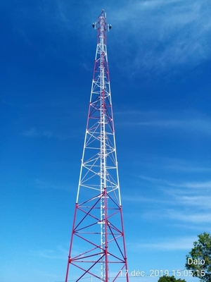 3 forTelecommunication de acero tubular de la torre de la transmisión de las piernas Q235